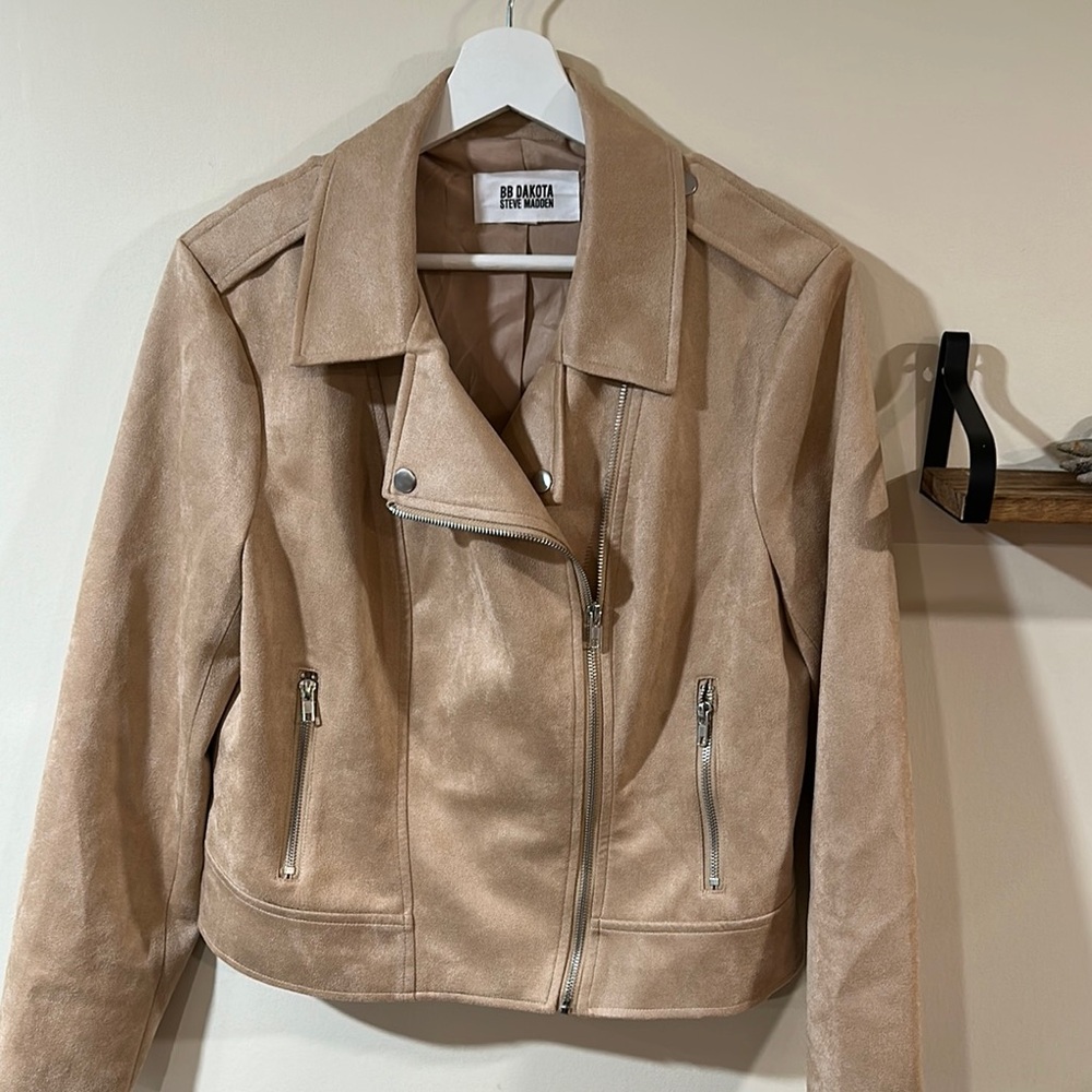 BB Dakota Women's Tan Jacket